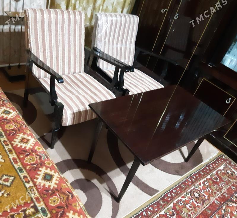 2 КРЕСЛА И СТОЛИК/ РУМЫНСКИЙ - Туркменбаши - img 4