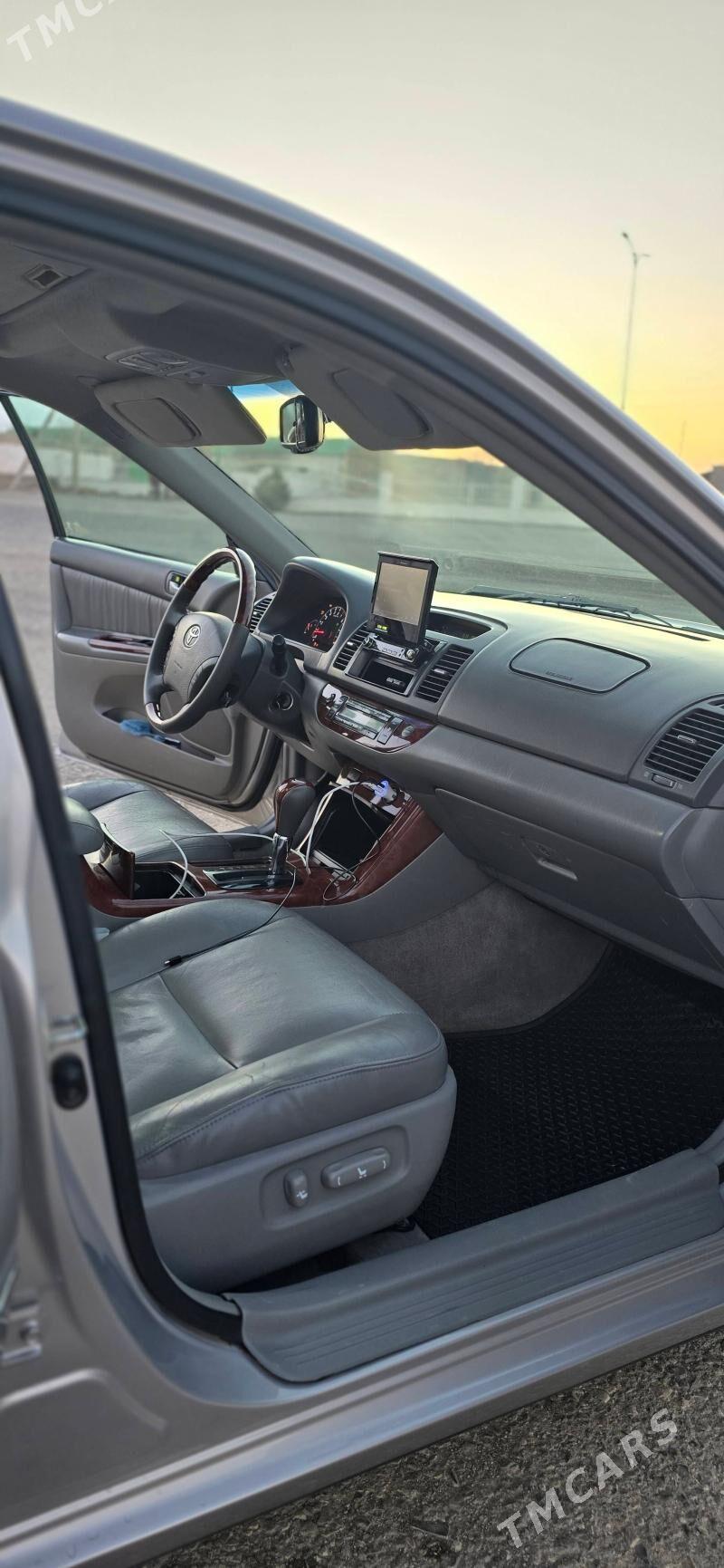 Toyota Camry 2005 - 250 000 TMT - Гызыларбат - img 8