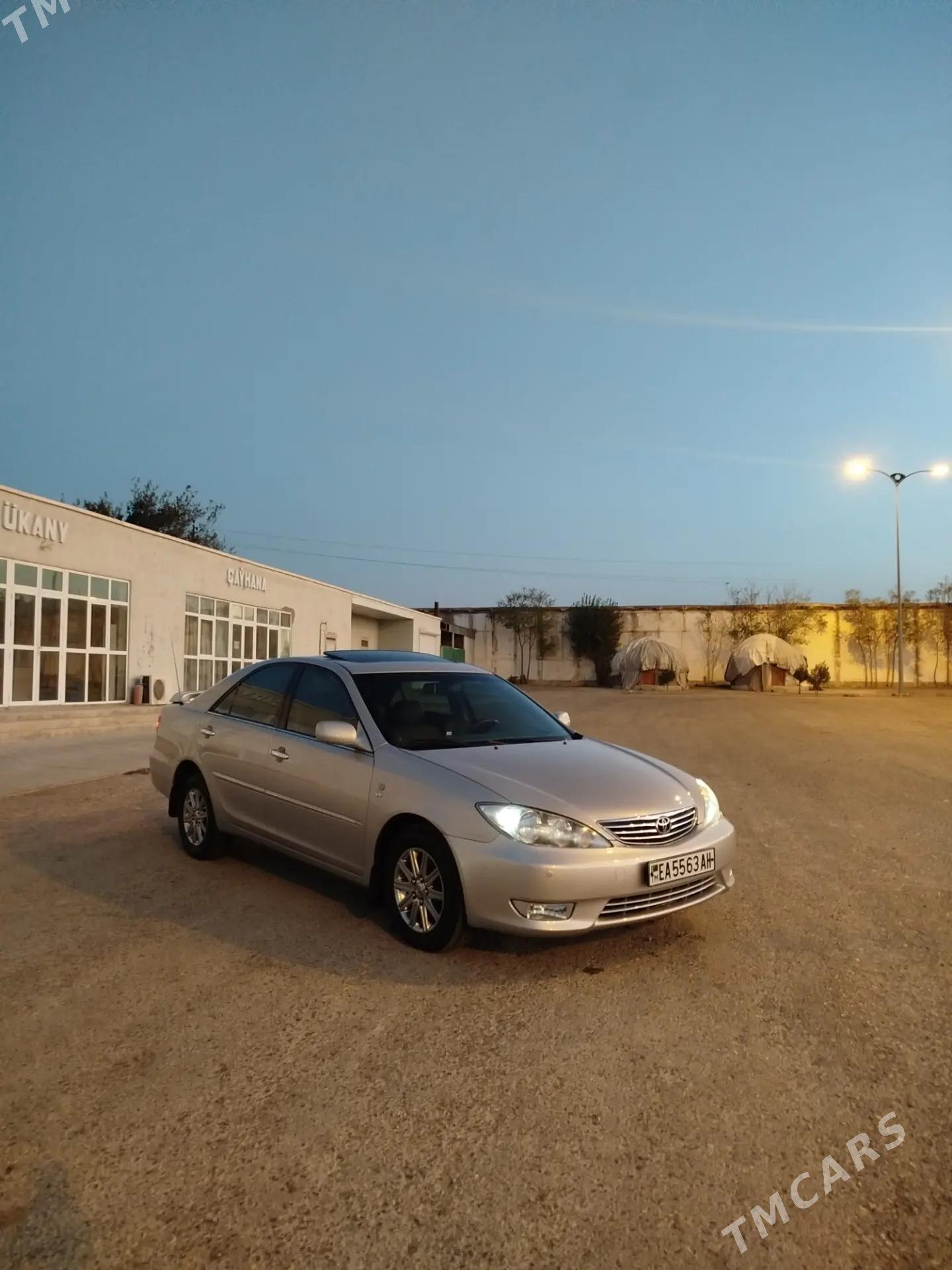 Toyota Camry 2005 - 250 000 TMT - Гызыларбат - img 2