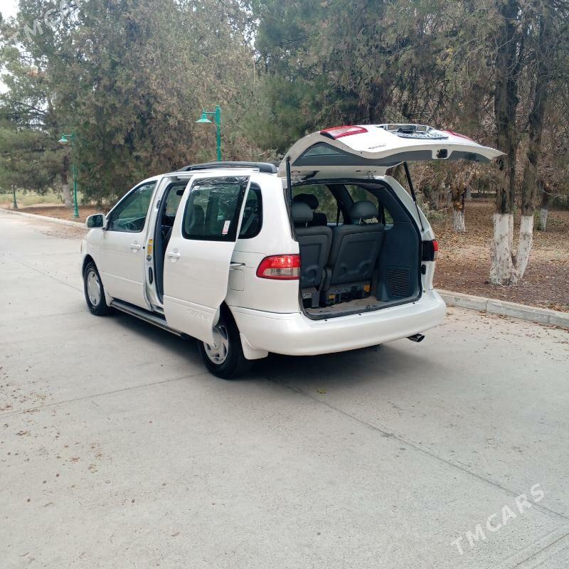 Toyota Sienna 2001 - 158 000 TMT - Гёкдепе - img 6