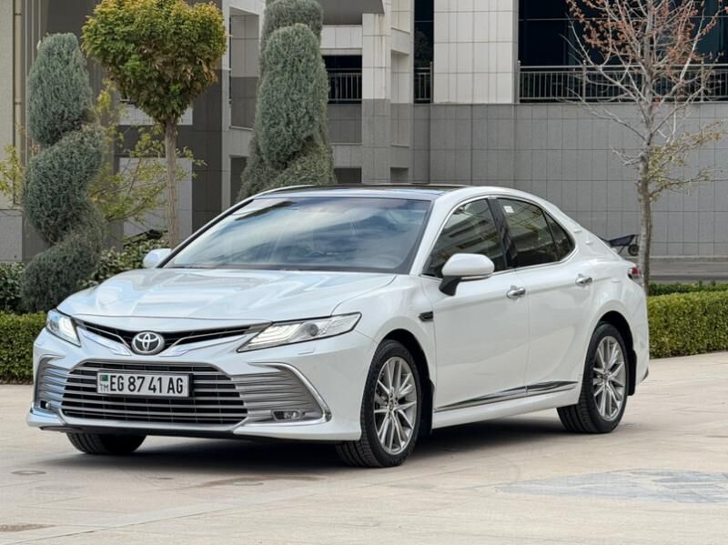 Toyota Camry 2022 - 589 000 TMT - Ашхабад - img 2