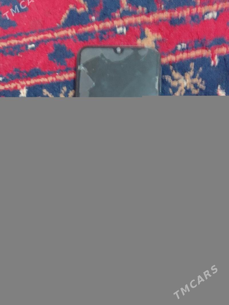 Samsung A40 - Туркменбаши - img 1