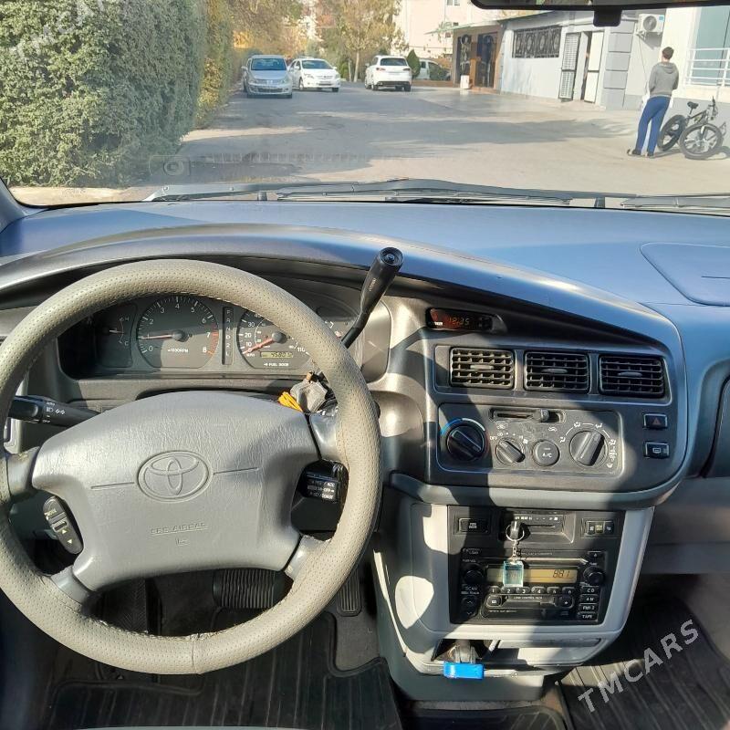 Toyota Sienna 2000 - 155 000 TMT - Aşgabat - img 1