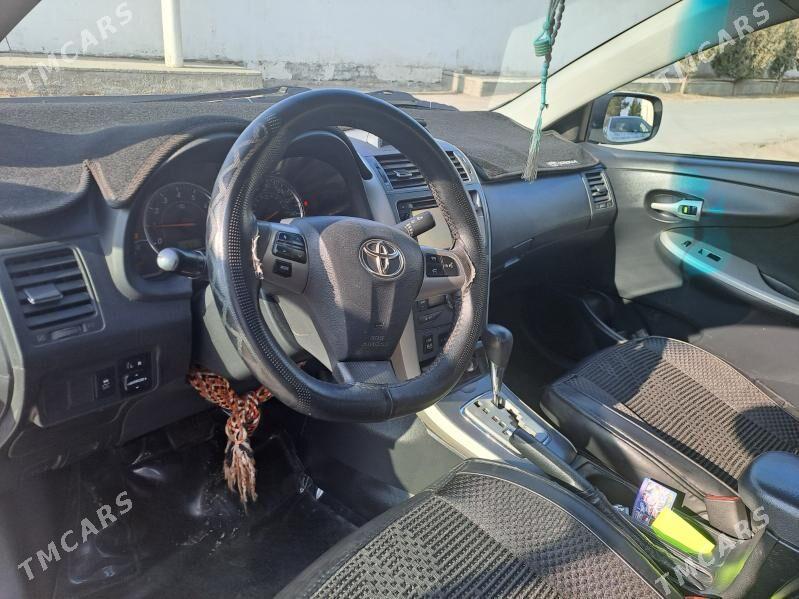 Toyota Corolla 2013 - 180 000 TMT - Туркменабат - img 3