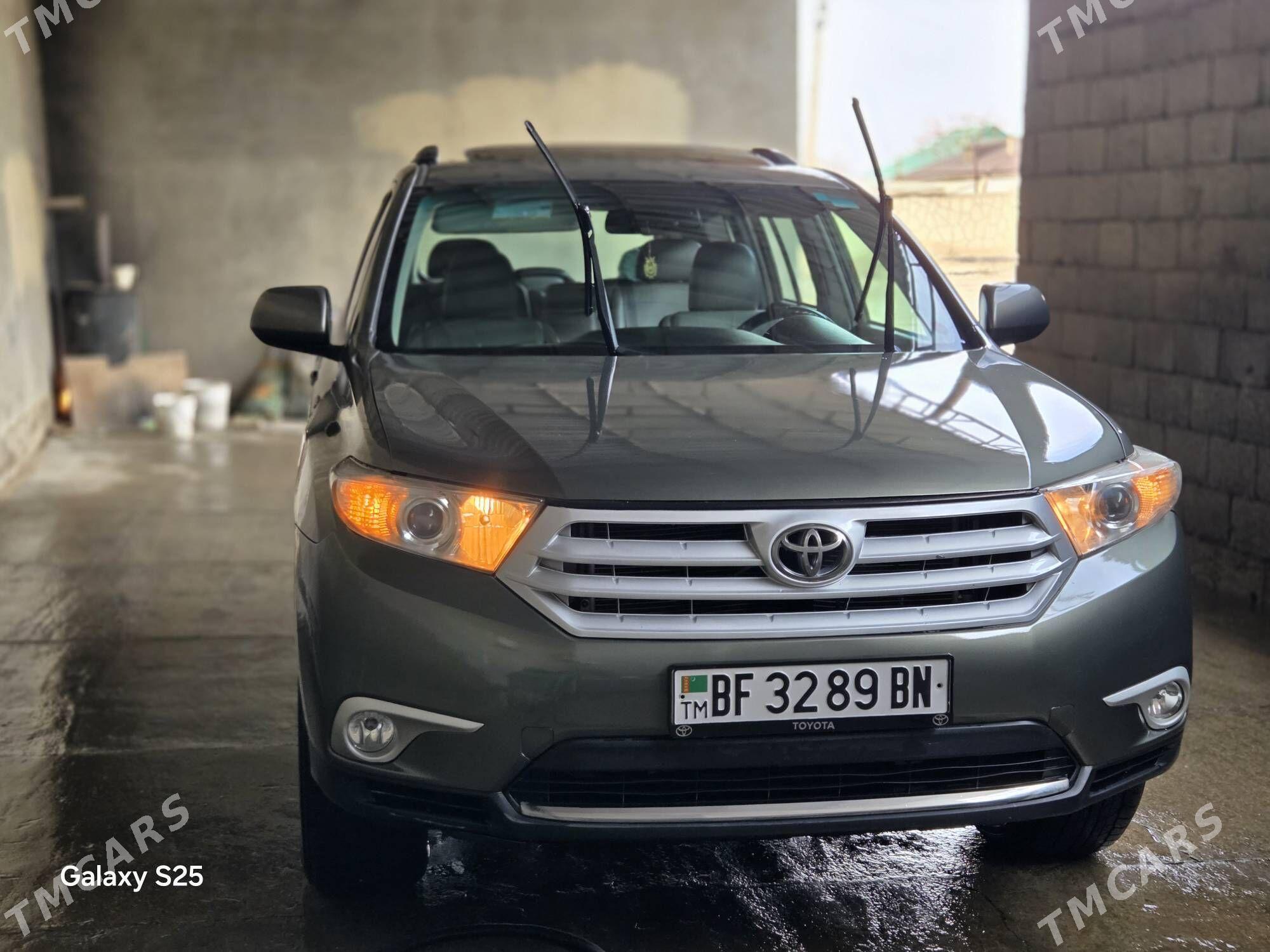 Toyota Highlander 2011 - 318 000 TMT - Gyzylarbat - img 2