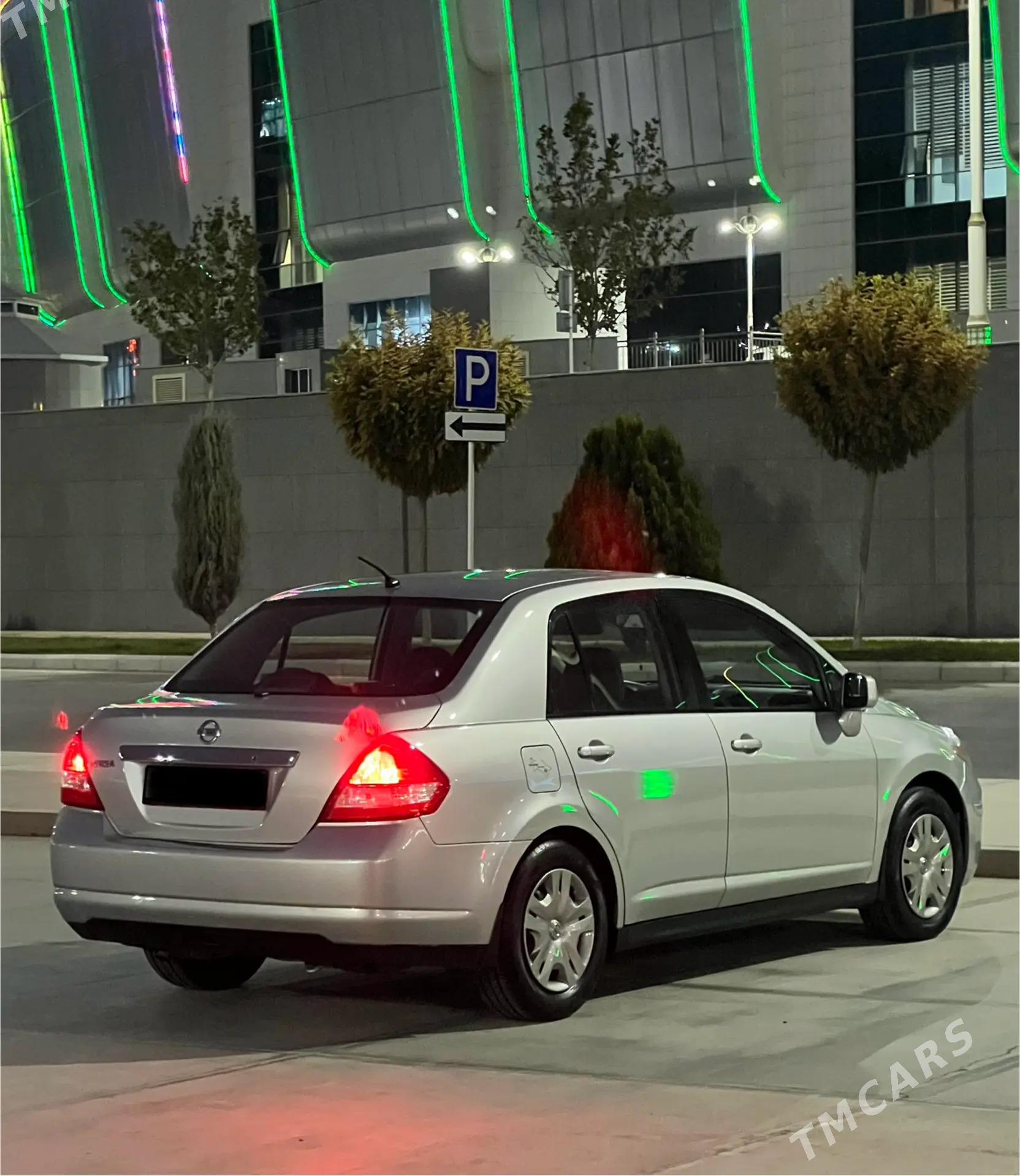 Nissan Versa 2011 - 123 000 TMT - Ашхабад - img 4