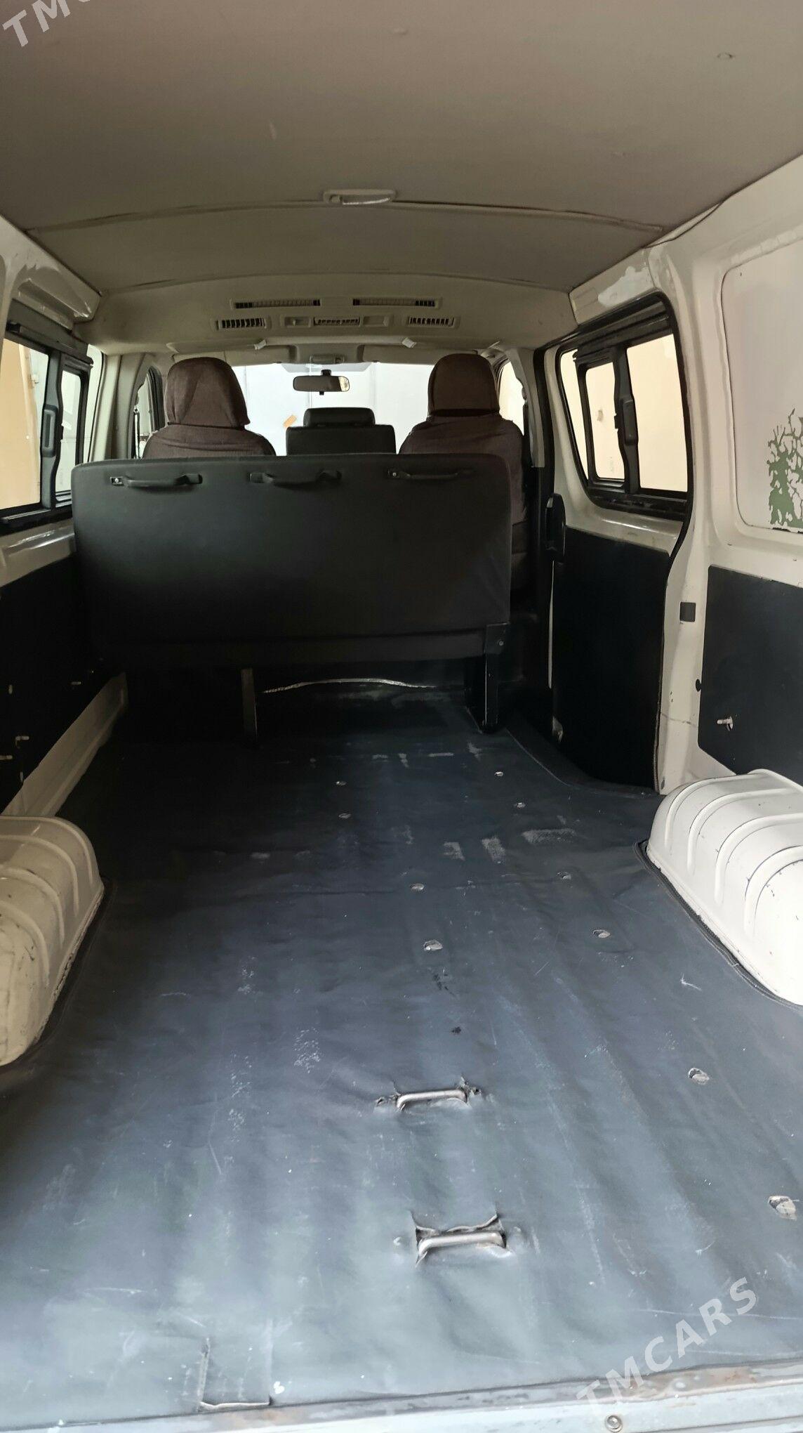 Toyota Hiace 2015 - 310 000 TMT - Baýramaly - img 8