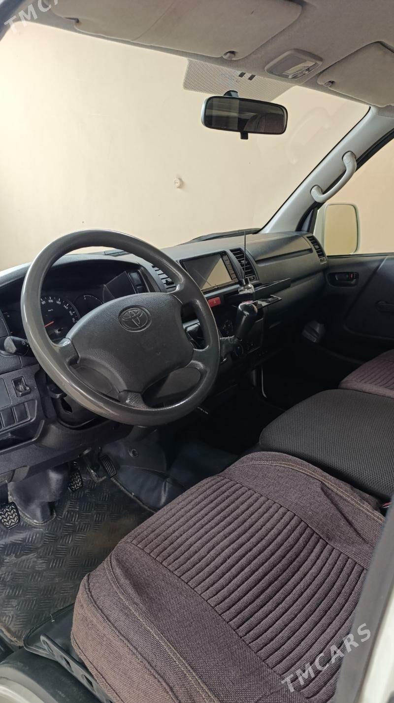 Toyota Hiace 2015 - 310 000 TMT - Baýramaly - img 5