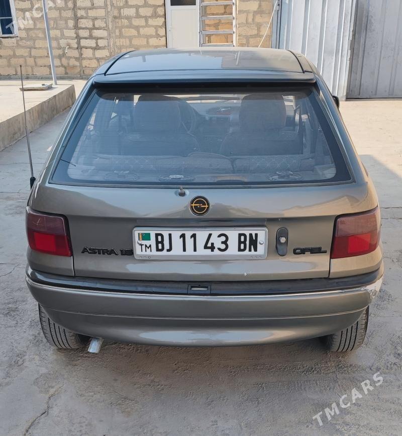 Opel Astra 1992 - 36 000 TMT - Gyzylarbat - img 4