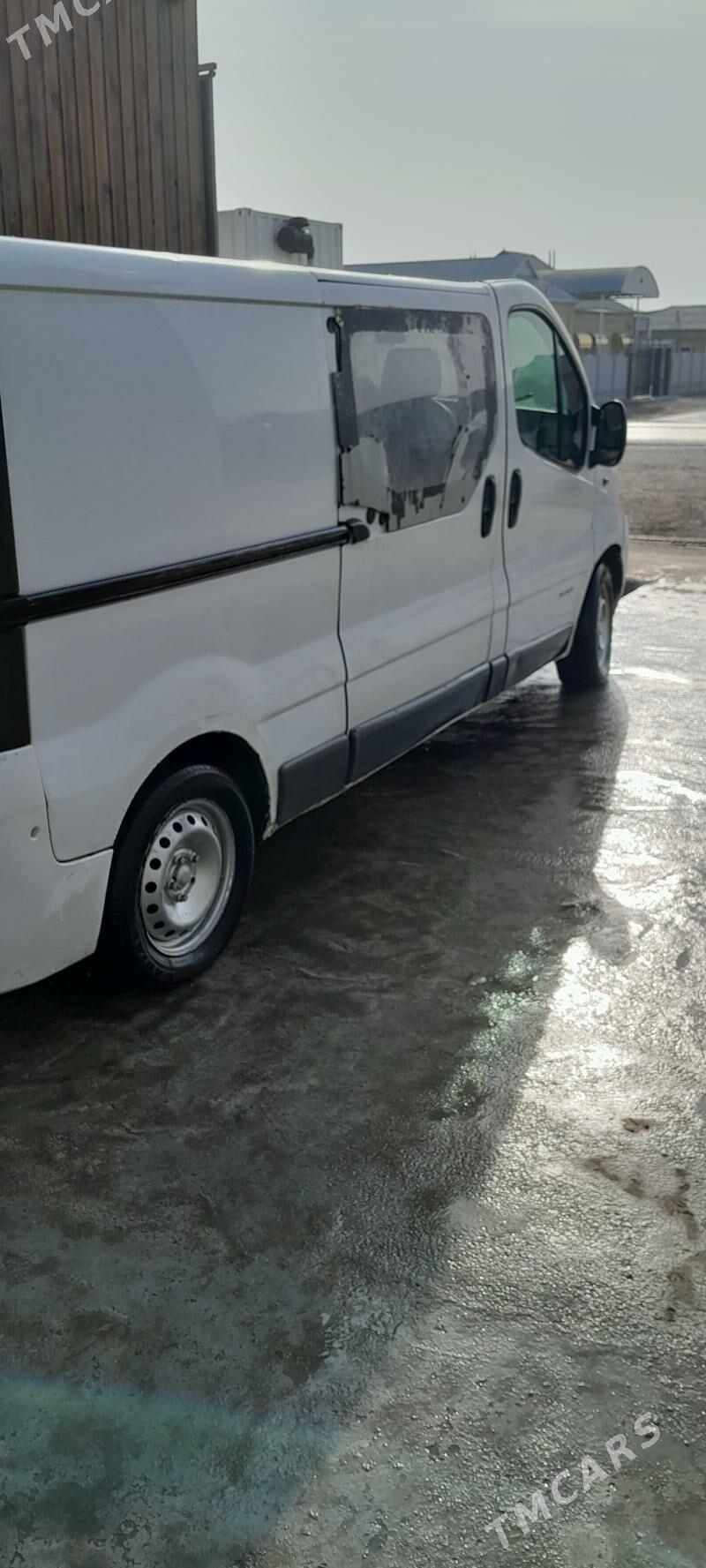 Nissan Pathfinder 2005 - 70 000 TMT - Мары - img 3