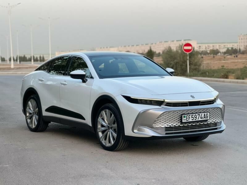 Toyota Crown 2023 - 730 000 TMT - Aşgabat - img 2