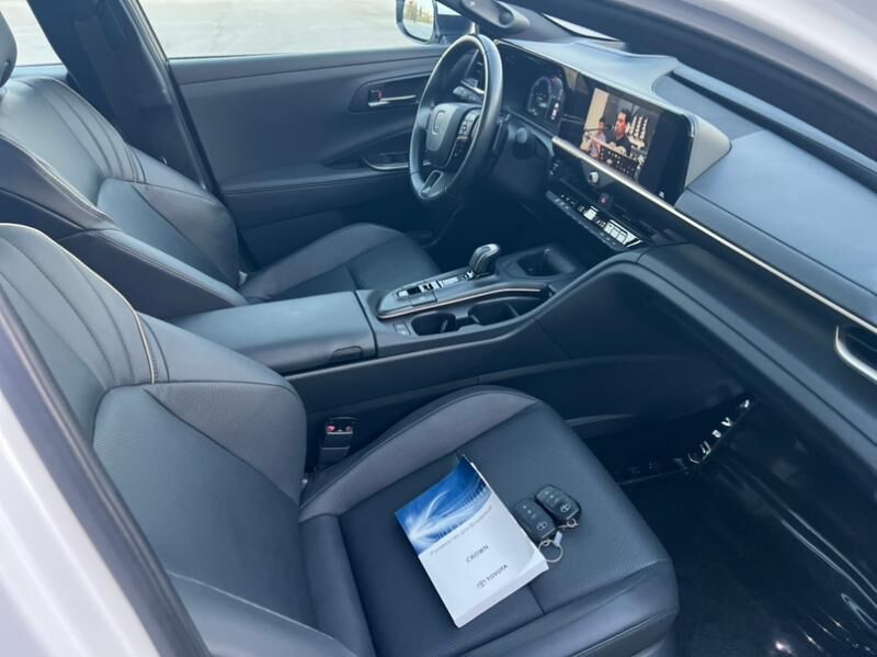 Toyota Crown 2023 - 730 000 TMT - Aşgabat - img 6