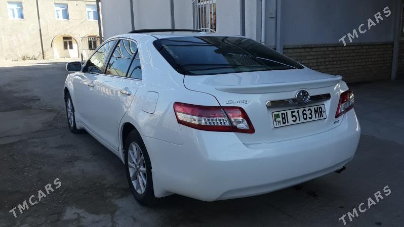 Toyota Camry 2010 - 210 000 TMT - Байрамали - img 1
