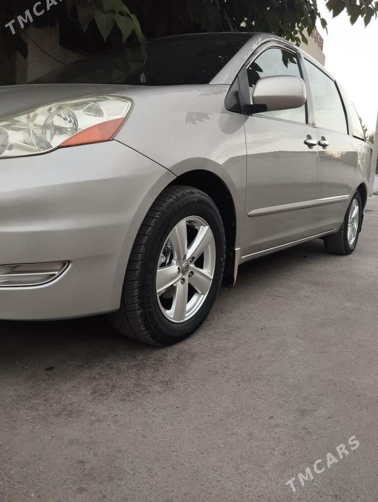 Toyota Sienna 2006 - 300 000 TMT - Änew - img 1