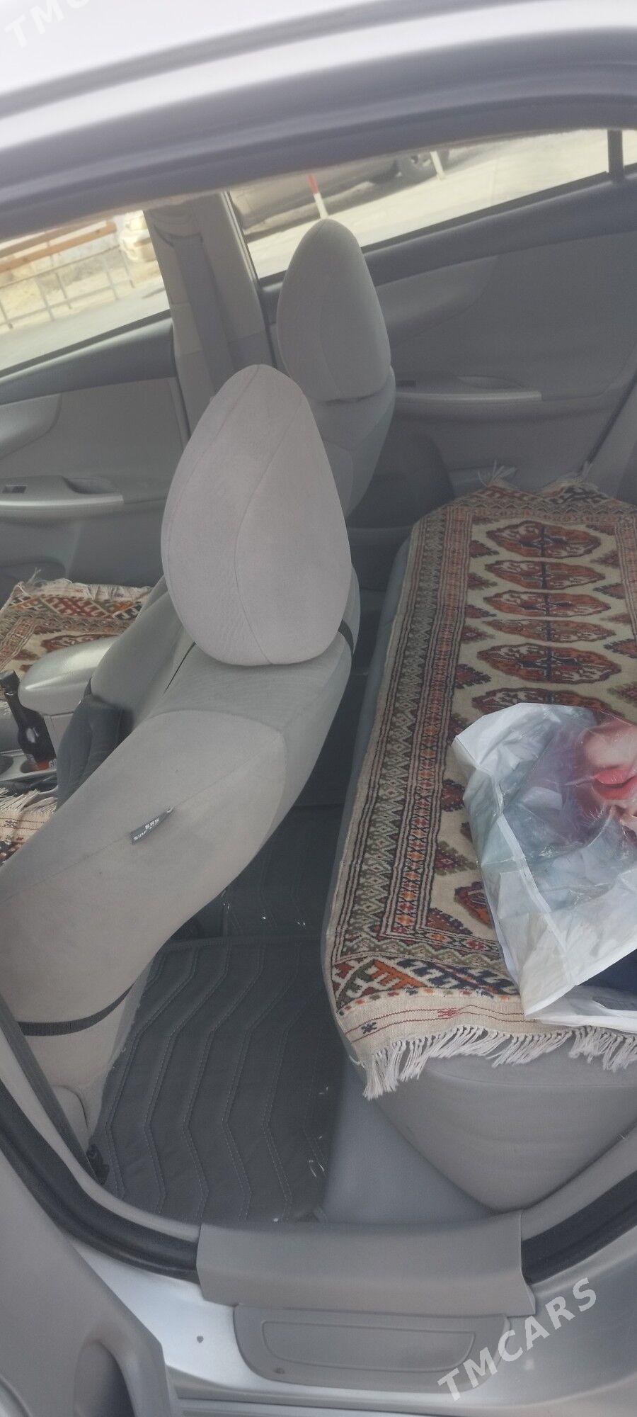 Toyota Corolla 2013 - 170 000 TMT - Gyzylarbat - img 9