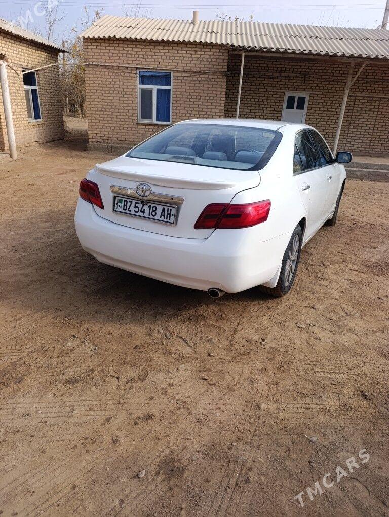 Toyota Camry 2010 - 160 000 TMT - Babadaýhan - img 3