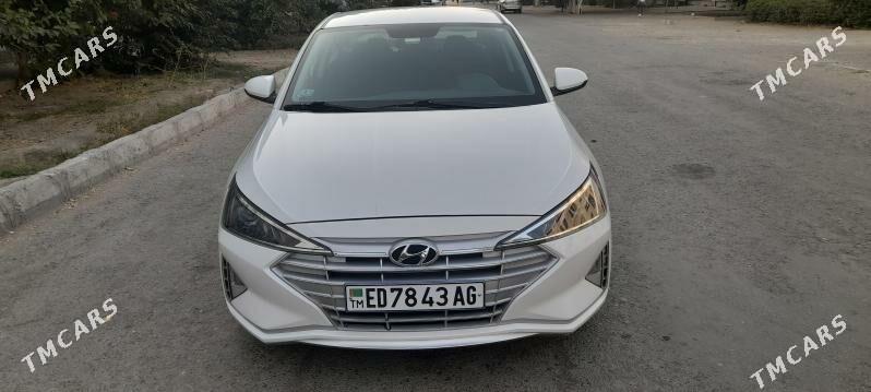 Hyundai Elantra 2018 - 220 000 TMT - Hitrowka - img 1