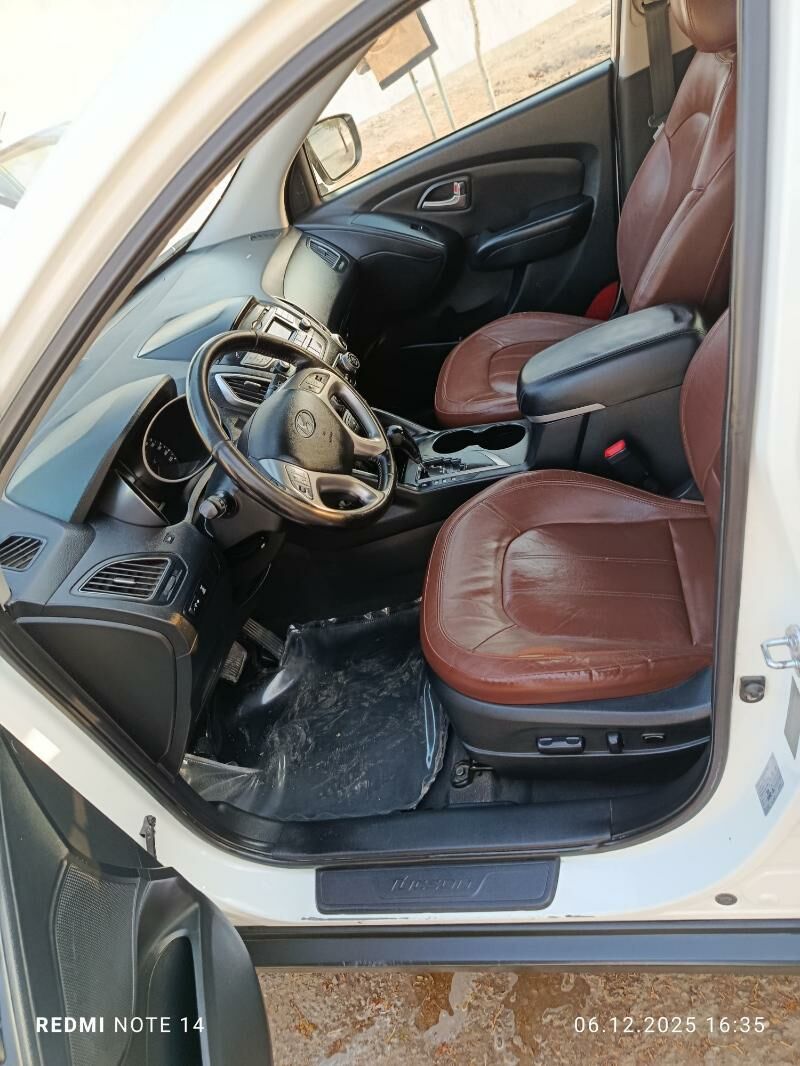 Hyundai Tucson 2010 - 210 000 TMT - Gagarin köç, köne Howa menzili - img 9