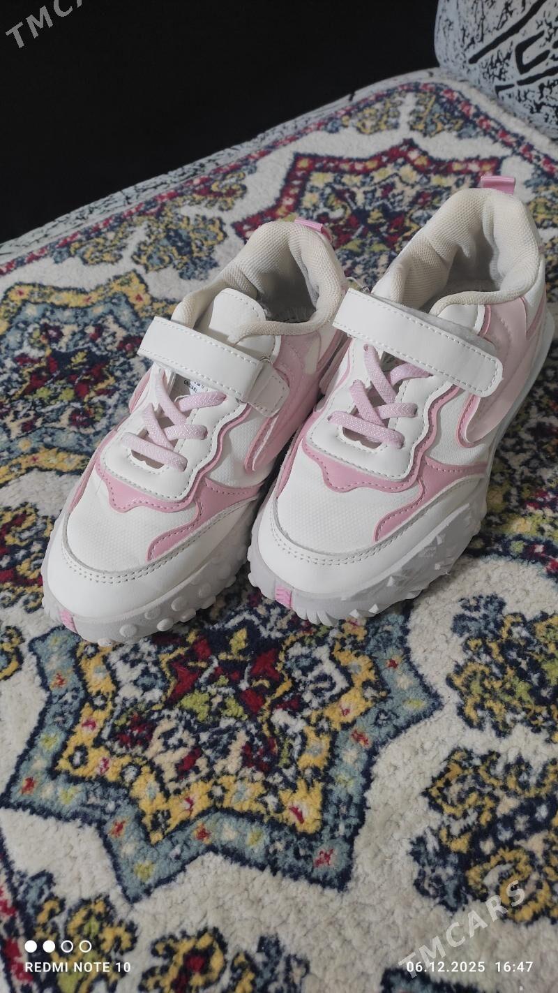 кроссовки - Türkmenabat - img 1