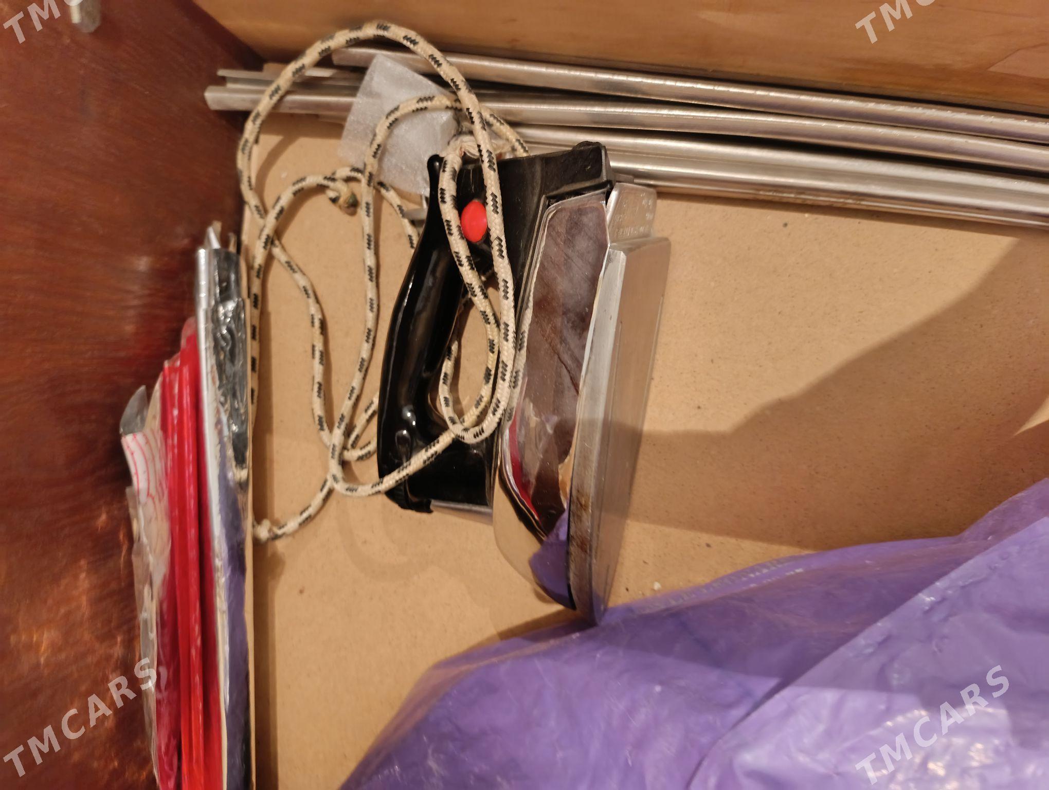 утюги новые но советские - Мир 2 - img 1