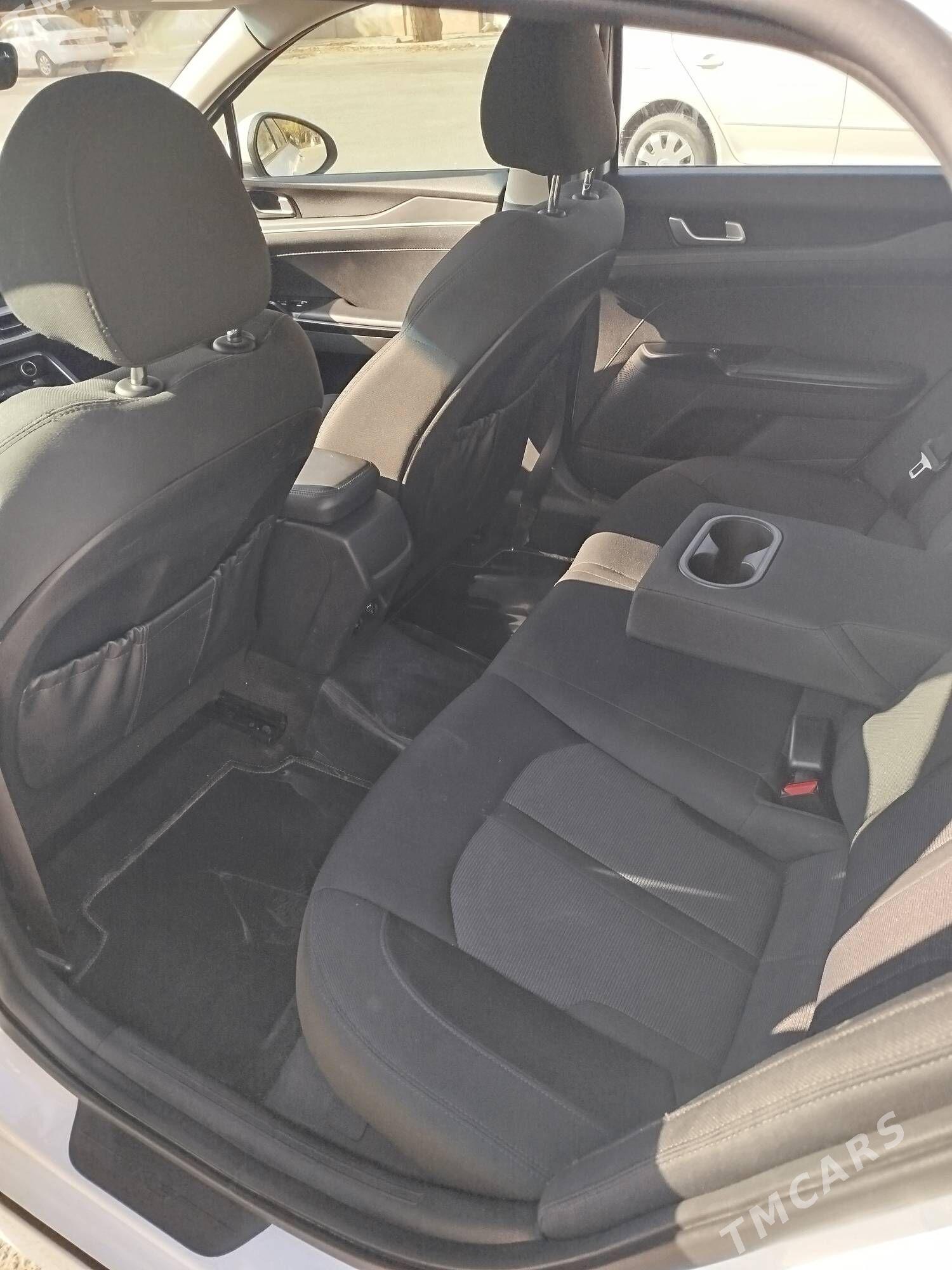 Kia K5 2022 - 380 000 TMT - Ашхабад - img 4