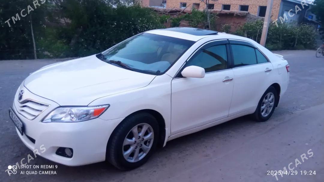 Toyota Camry 2010 - 175 000 TMT - Garabekewül - img 1