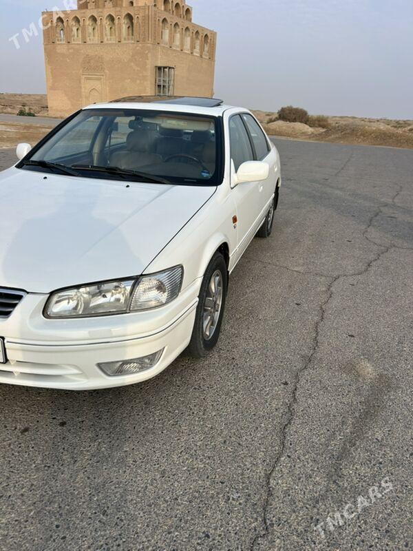 Toyota Camry 2001 - 240 000 TMT - Байрамали - img 1