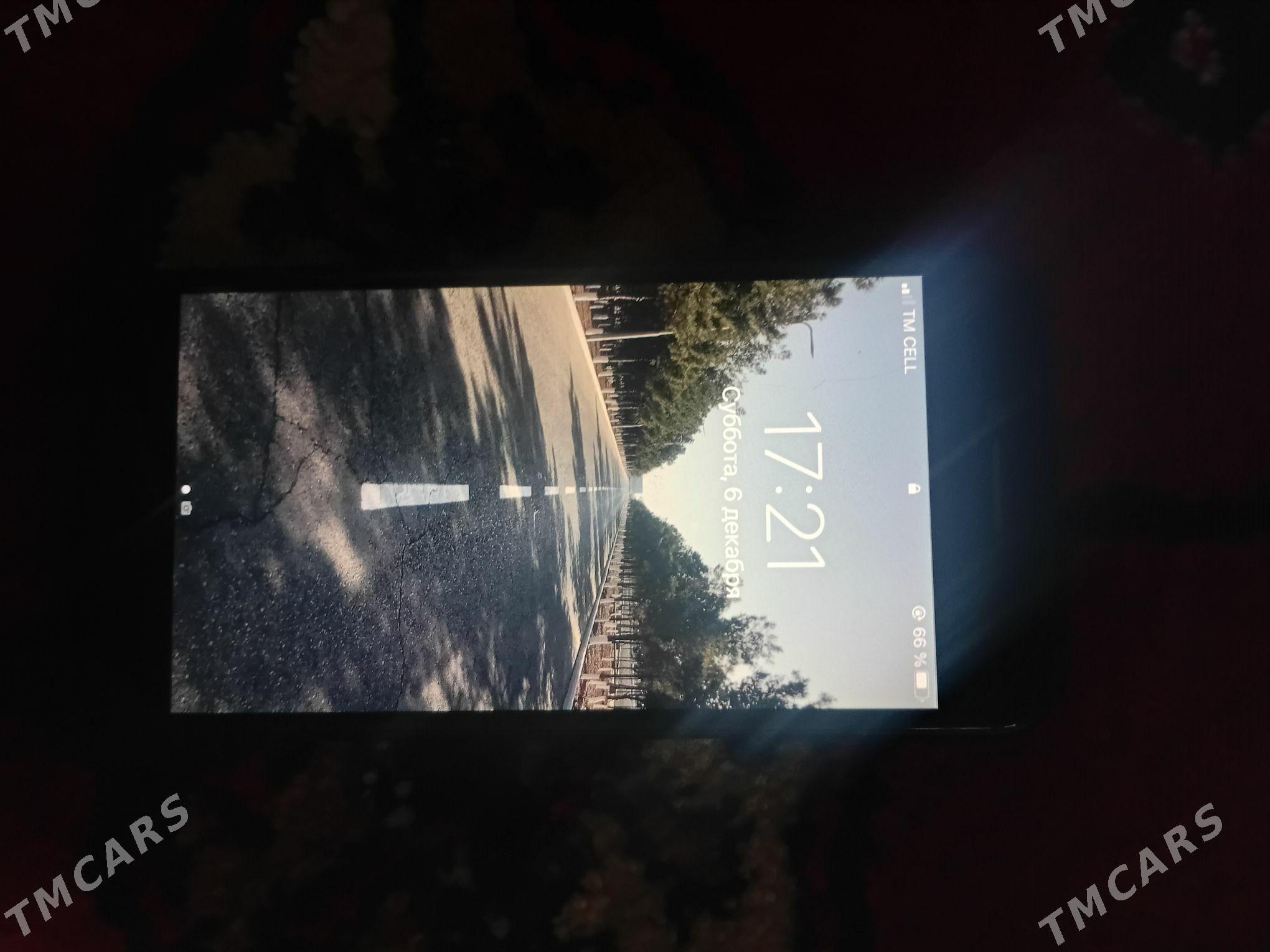 iPhone 7 - Мары - img 1