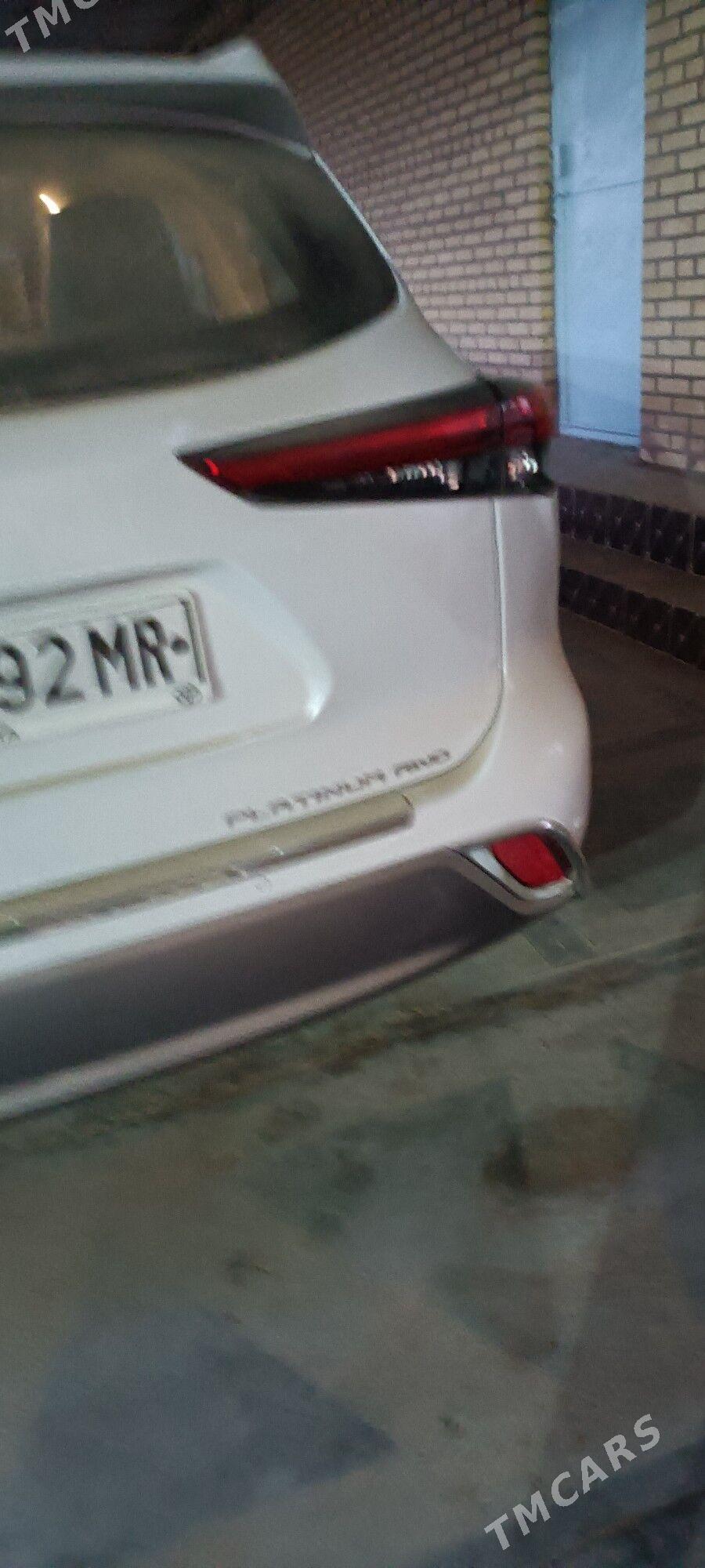 Toyota Highlander 2021 - 680 000 TMT - Wekilbazar - img 8