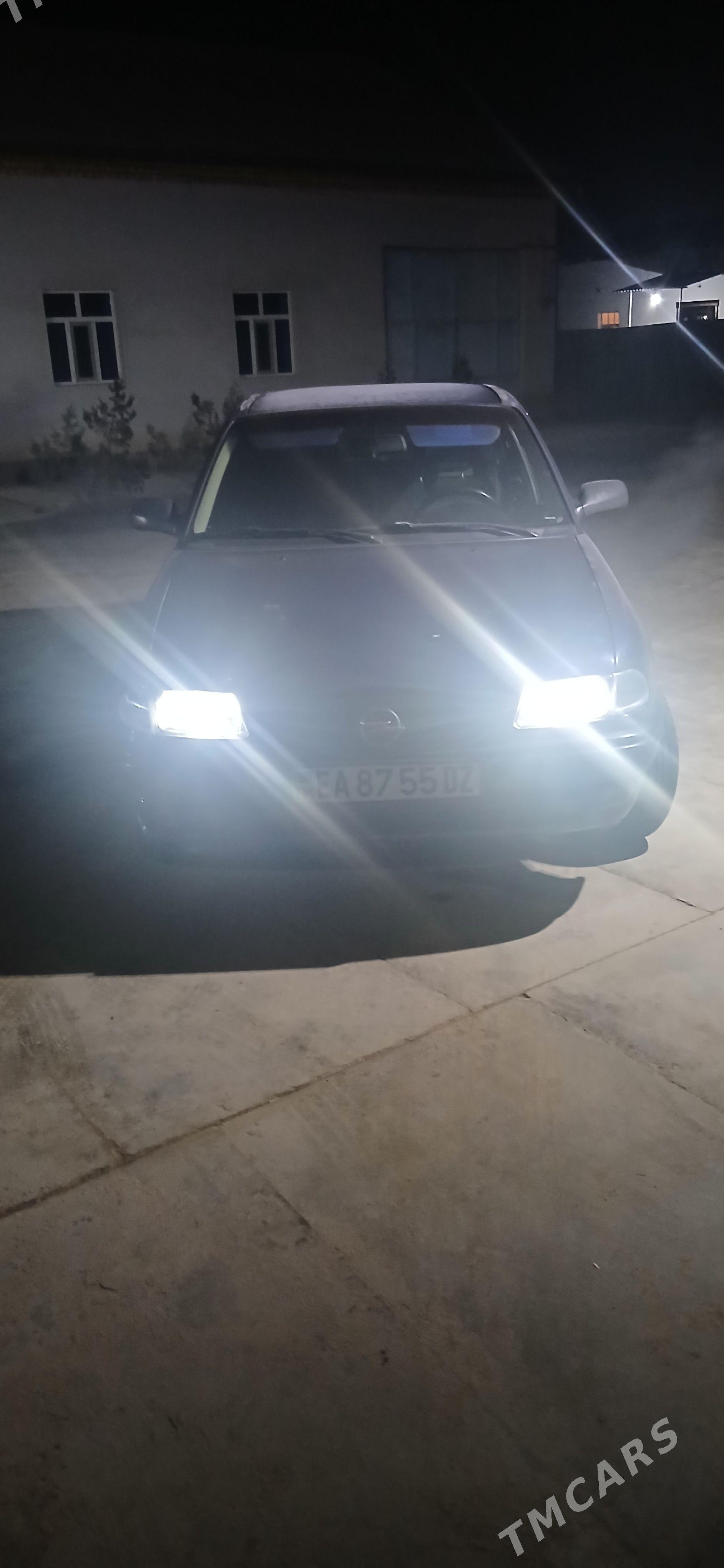 Opel Astra 1995 - 60 000 TMT - Кёнеургенч - img 1