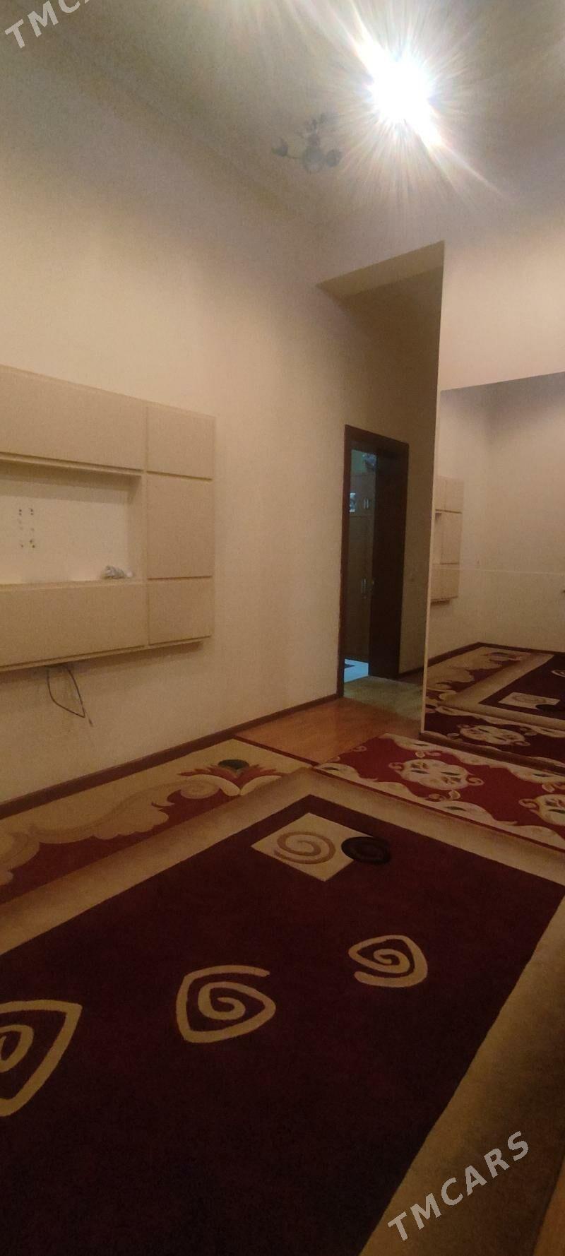 Elitka Atatúrk etaj/2, kom/3 - Улица Ататурка - img 1