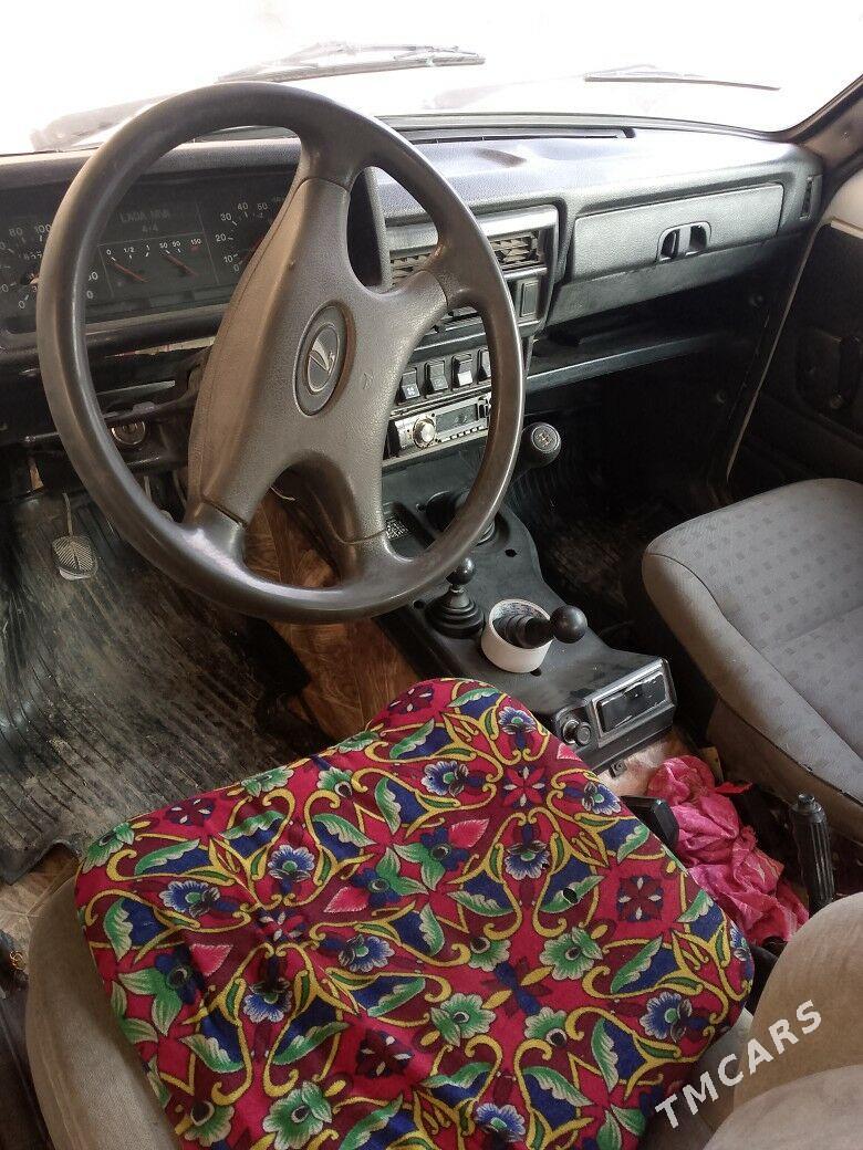 Lada Niva 2003 - 60 000 TMT - Туркменабат - img 3