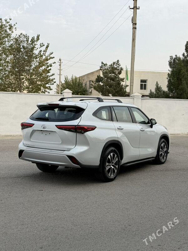 Toyota Highlander 2022 - 565 000 TMT - Aşgabat - img 4