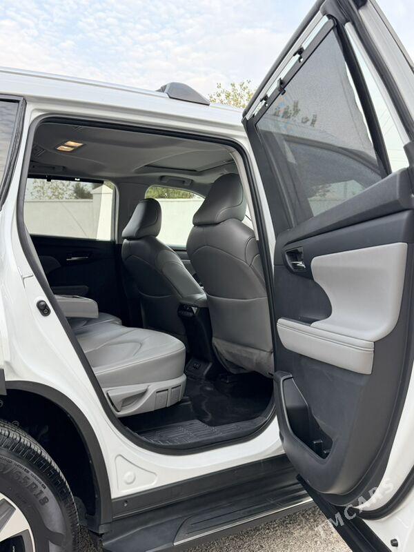 Toyota Highlander 2022 - 565 000 TMT - Aşgabat - img 8