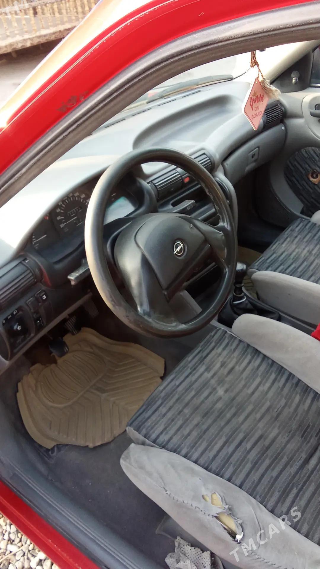 Opel Astra 1993 - 46 000 TMT - Мары - img 5