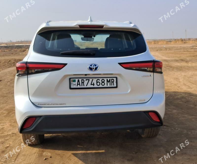 Toyota Highlander Hybrid 2022 - 510 000 TMT - Ýolöten - img 3