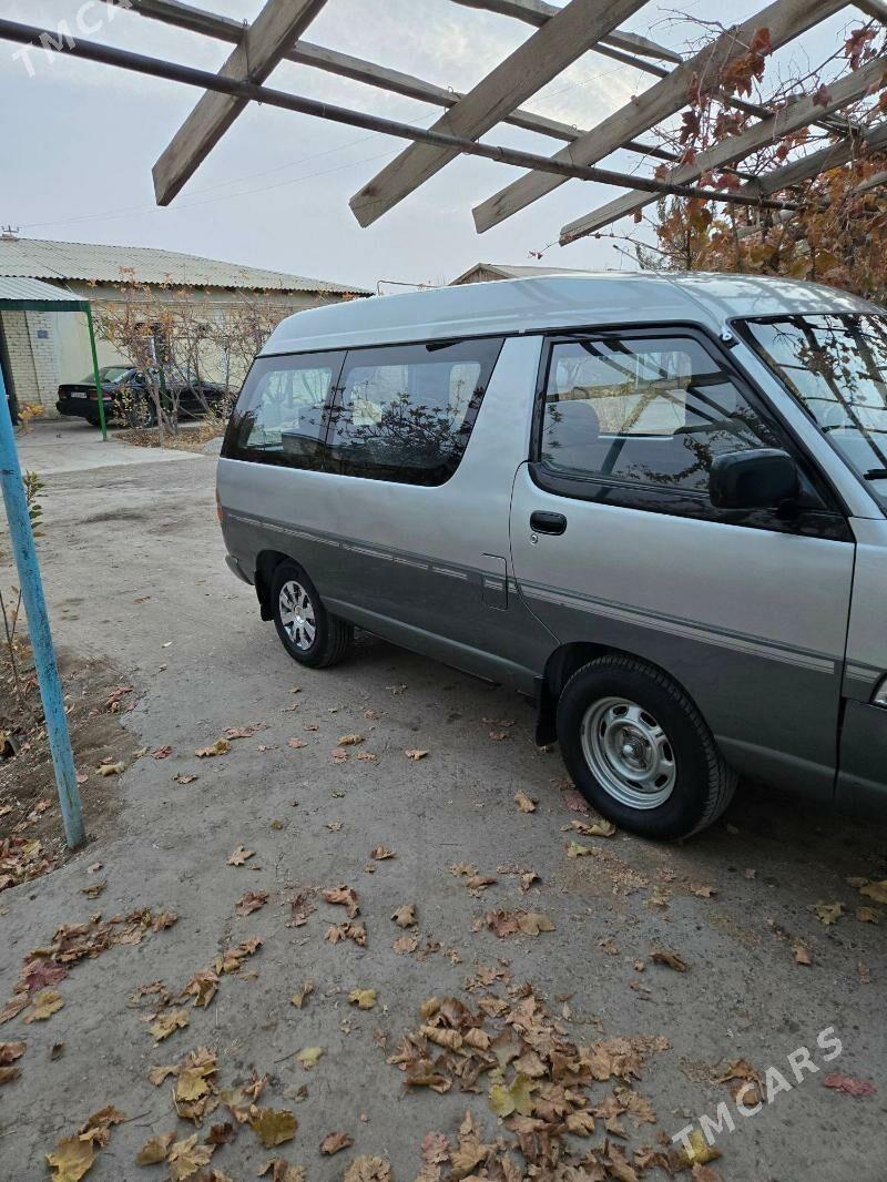 Toyota Town Ace 1993 - 70 000 TMT - Dänew - img 1