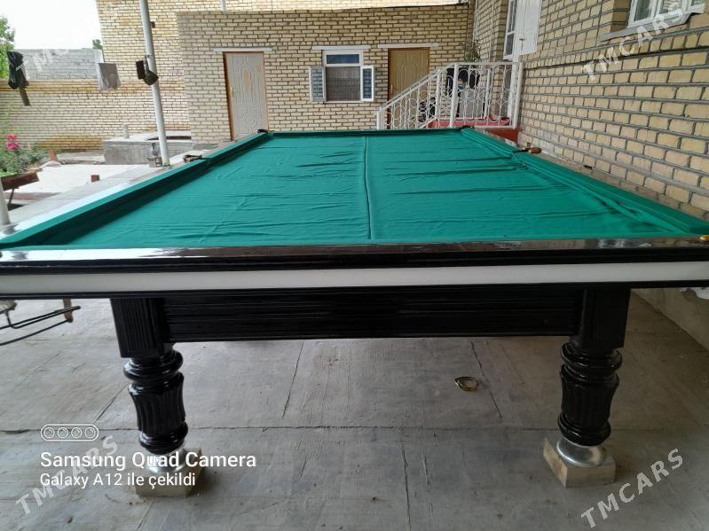 bilyard stol - Mary - img 2