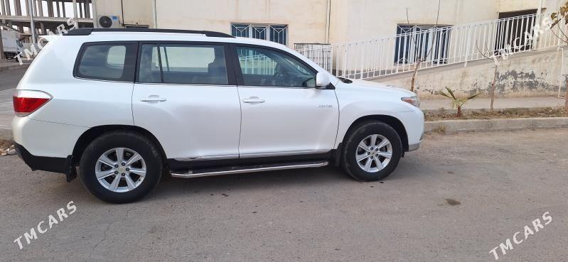 Toyota Highlander 2013 - 320 000 TMT - Baýramaly - img 4