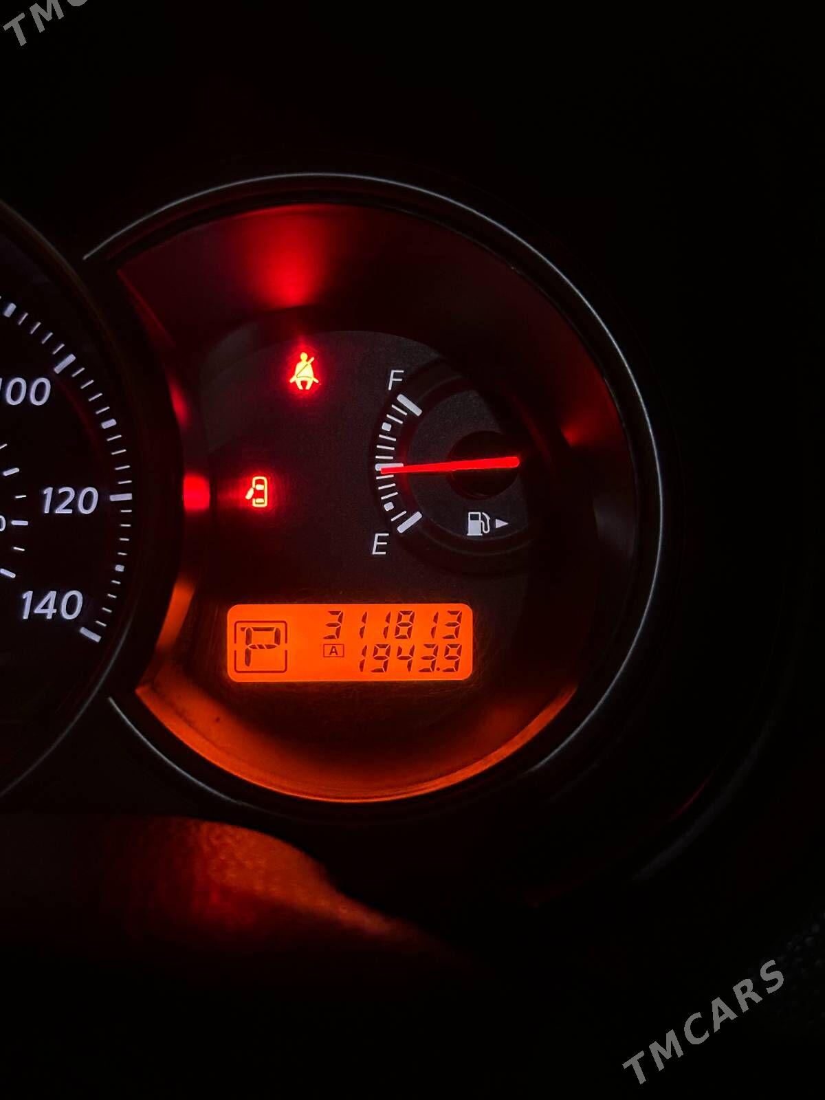 Nissan Versa 2011 - 145 000 TMT - Büzmeýin GRES - img 7