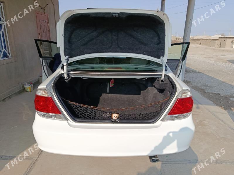 Toyota Camry 2004 - 156 000 TMT - Кака - img 5