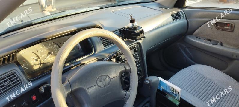 Toyota Camry 2001 - 150 000 TMT - Ýolöten - img 3