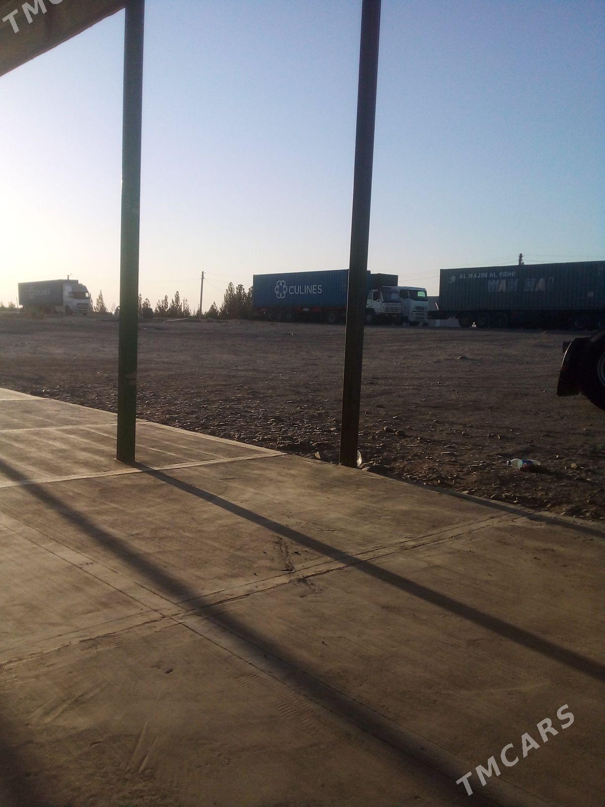 Howo Sinotruk 1994 - 280 000 TMT - Sakarçäge - img 3