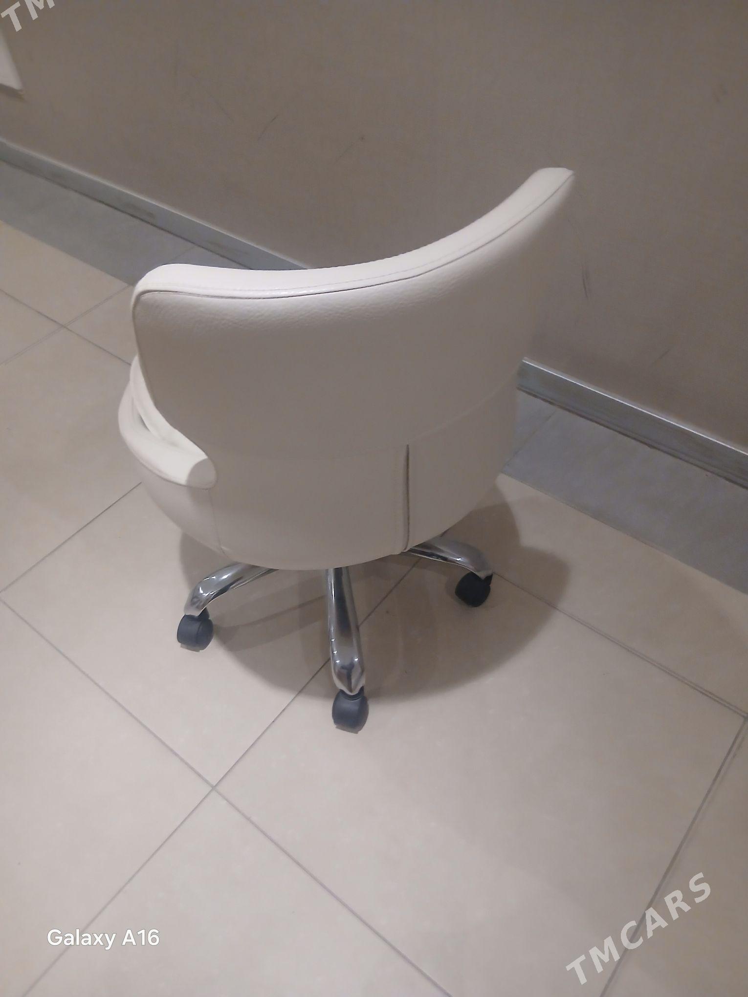 kreslo кресло - Olimpiýa şäherçesi - img 3