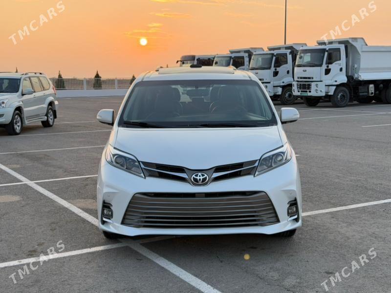 Toyota Sienna 2017 - 543 000 TMT - Ашхабад - img 1