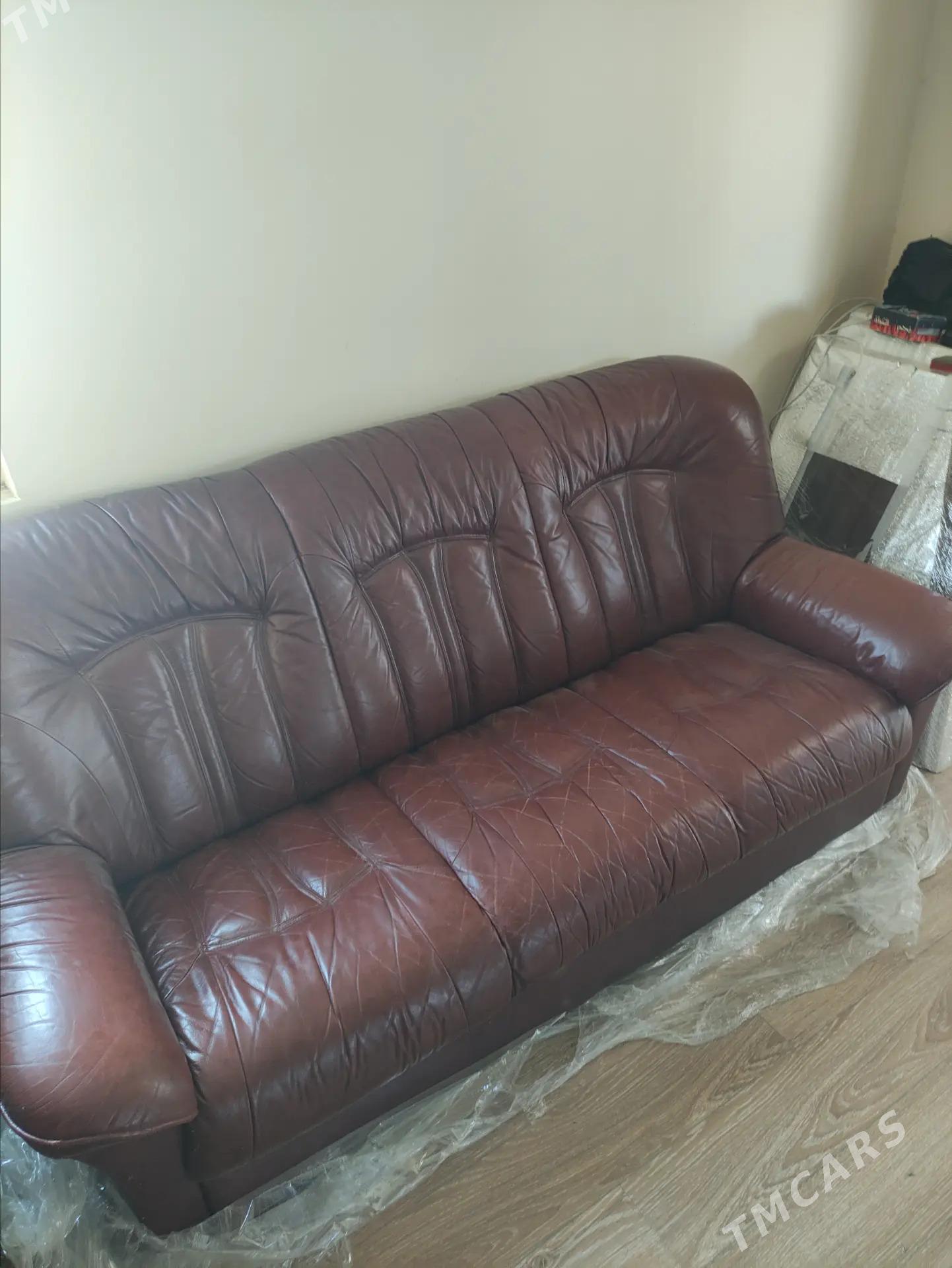 диван кожаный - Aşgabat - img 1