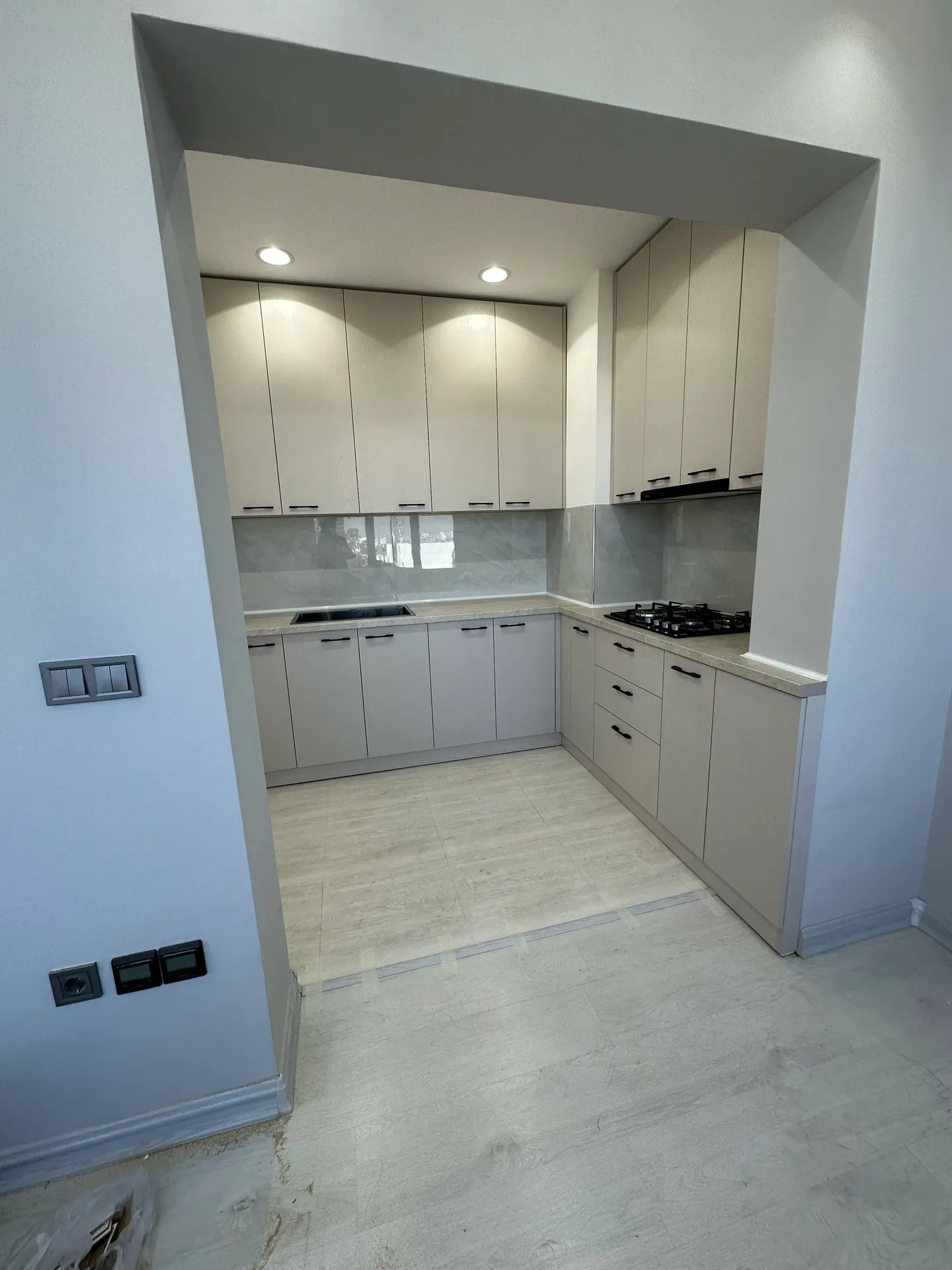 MIR-2/1, 3-Komnat. Kwartira  - Мир 2 - img 6