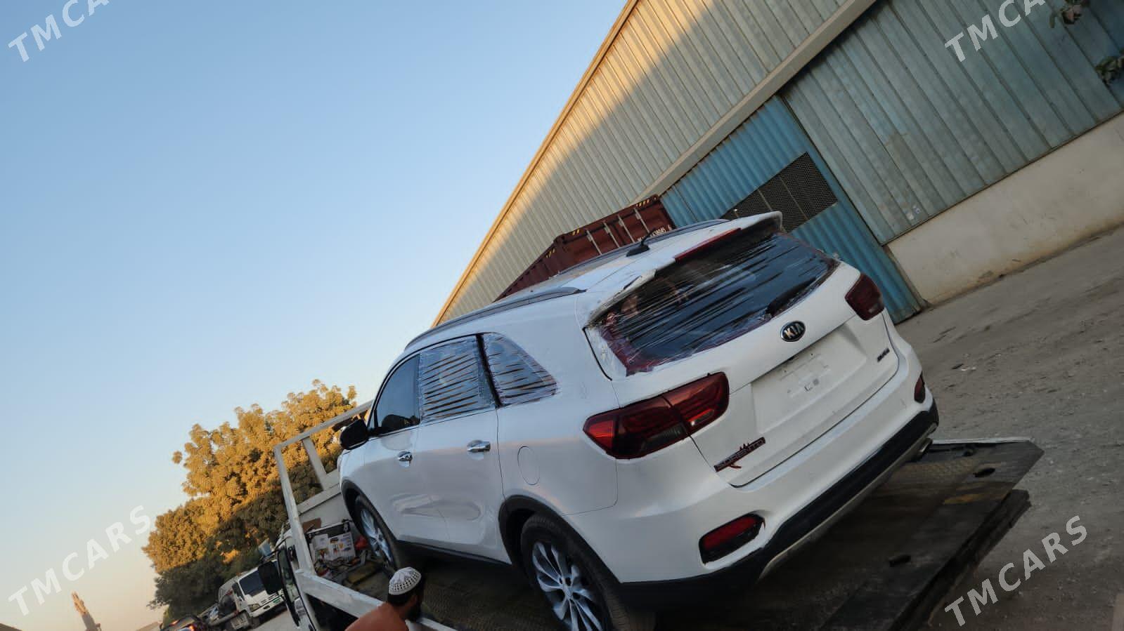 Kia Sorento 2020 - 330 000 TMT - Ýolöten - img 6