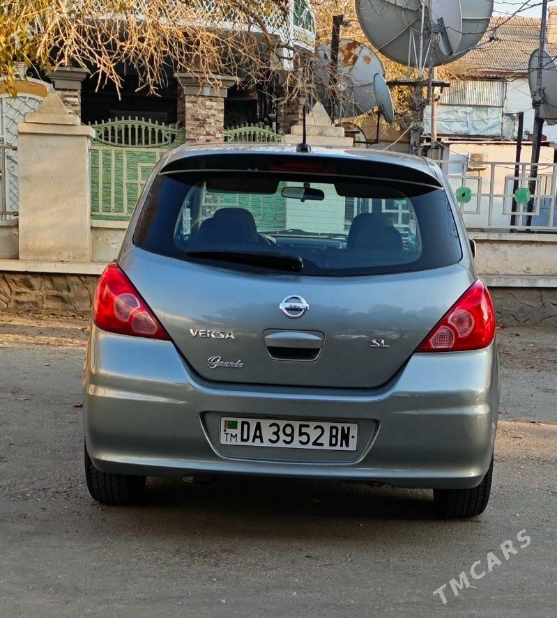 Nissan Versa 2010 - 100 000 TMT - Balkanabat - img 3