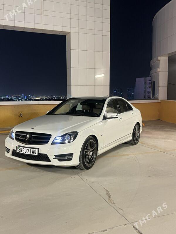 Mercedes-Benz C350 2012 - 320 000 TMT - Кëши - img 10